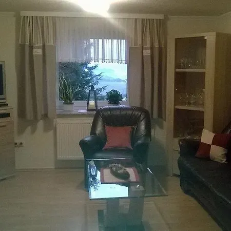 Ferienhaus-feinen * Lierfeld